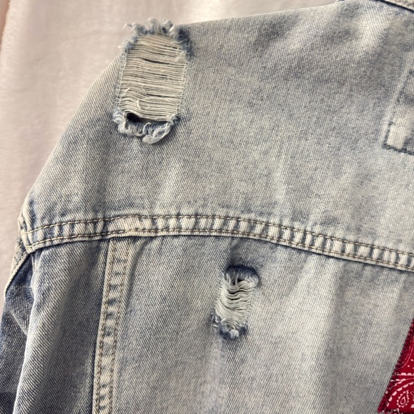 Victorious Unisex Denim Jacket with Bandana Patches - Picture 7 of 12